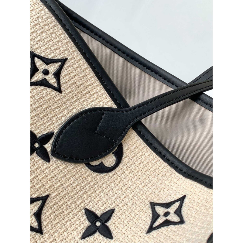 l**is V*t*n neverfull mm white and black