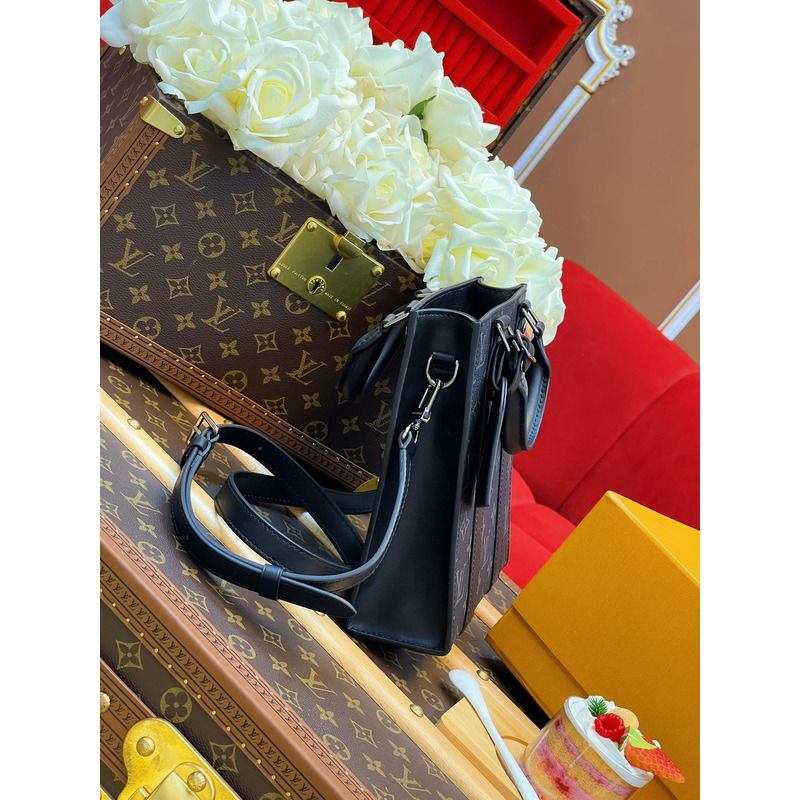 l**is V*t*n sac plat mini black