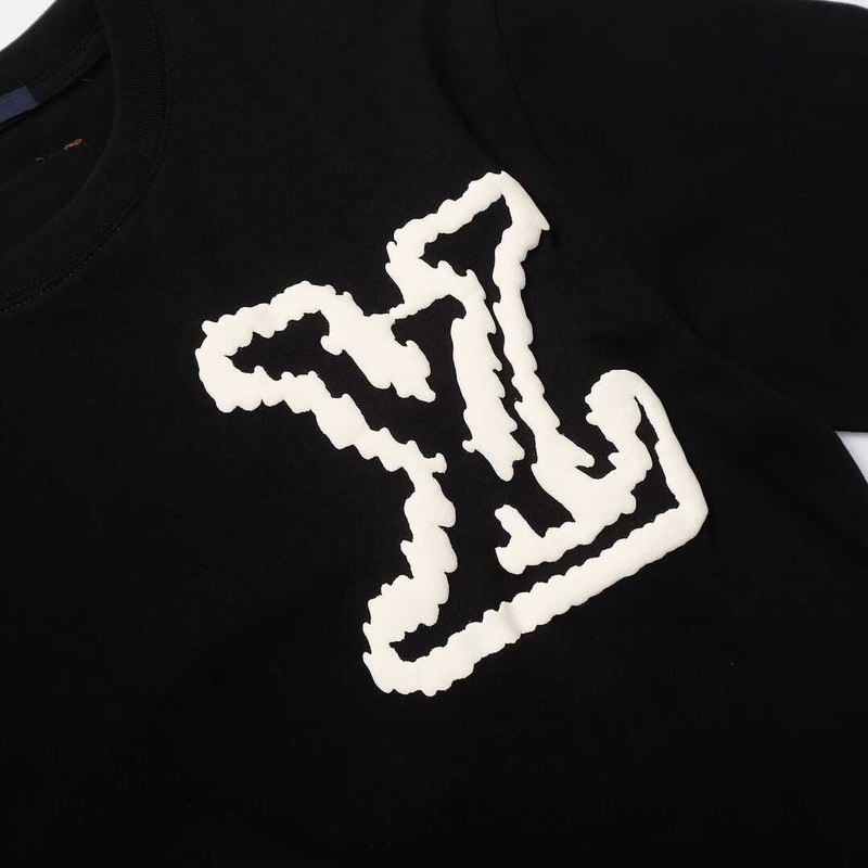 l**is V*t*n logo t-shirt black