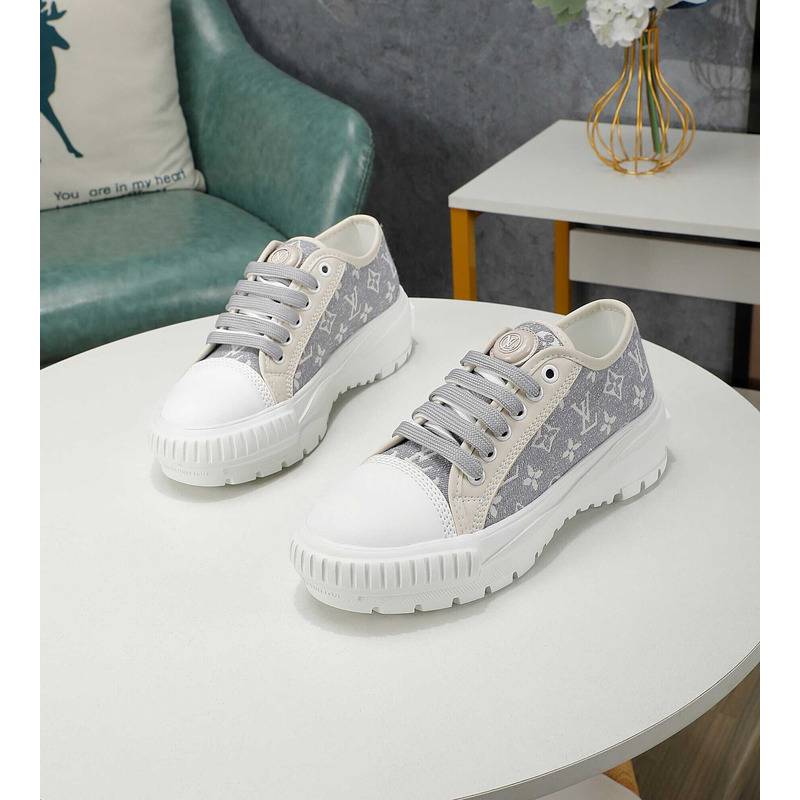 l**is V*t*n lv squad sneakers light grey
