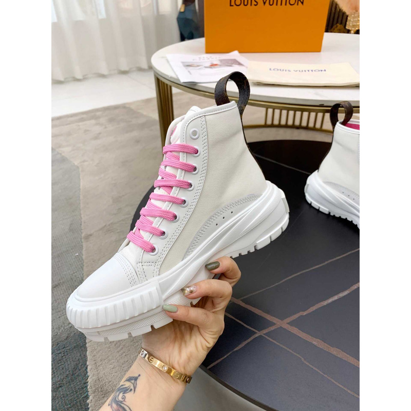 l**is V*t*n lv squad sneaker high top pink