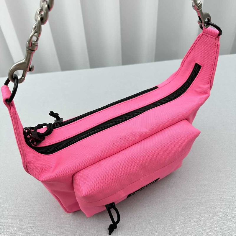 Ba*len*cia*ga raver medium nylon shoulder bag bright pink