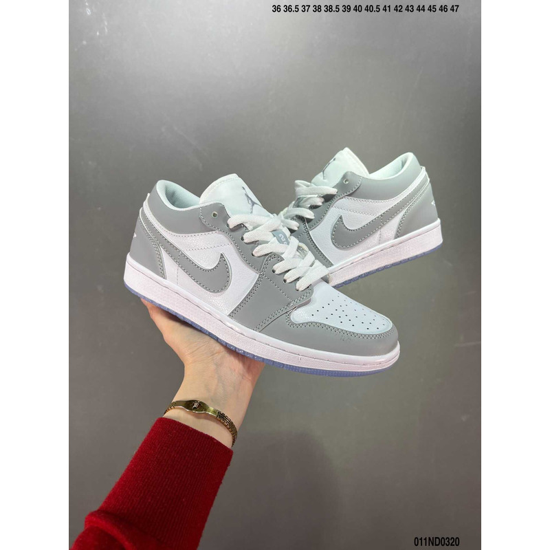 Jordan 1 Low Wolf Grey Sneaker