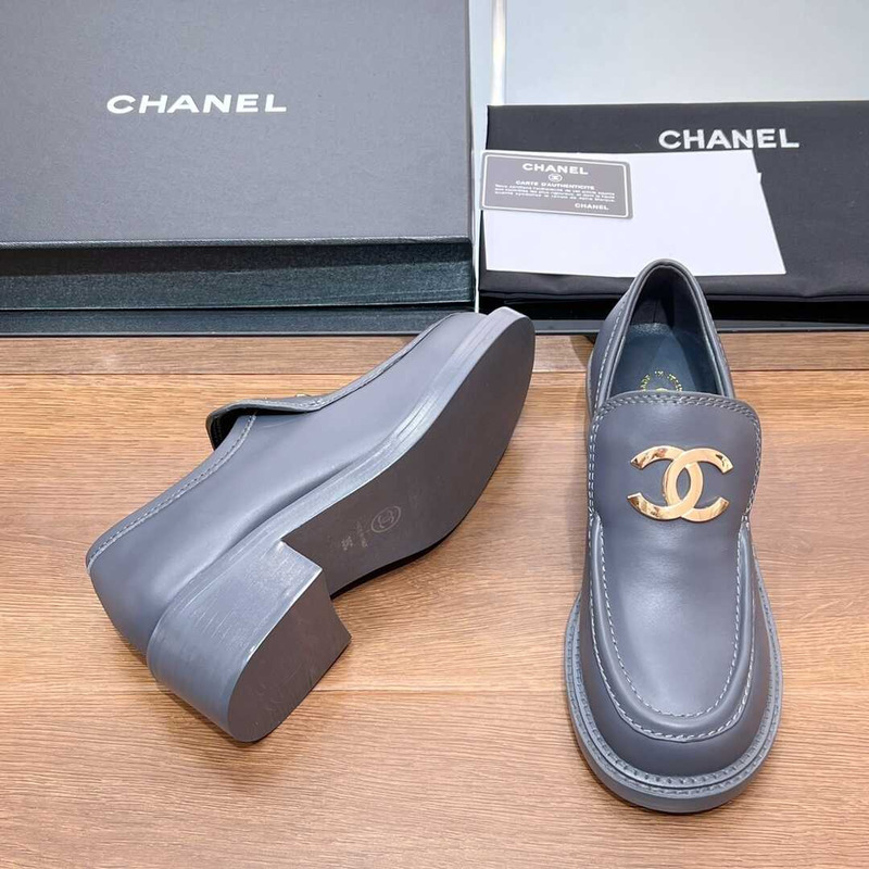 Ch*el large cc calfskin loafer grey