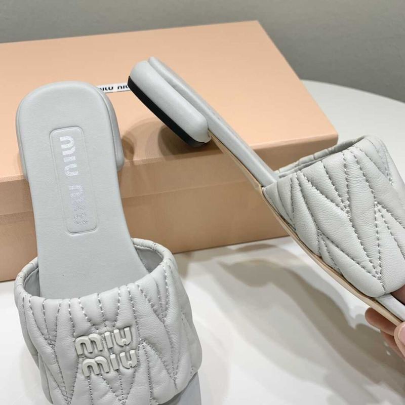 Miu Miu Matelassé Slipper Sandal In Soft Suede Gray