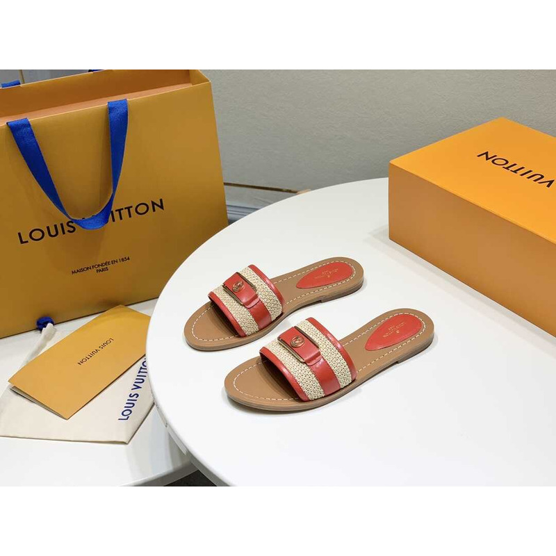 l**is V*t*n lock it flat mule red