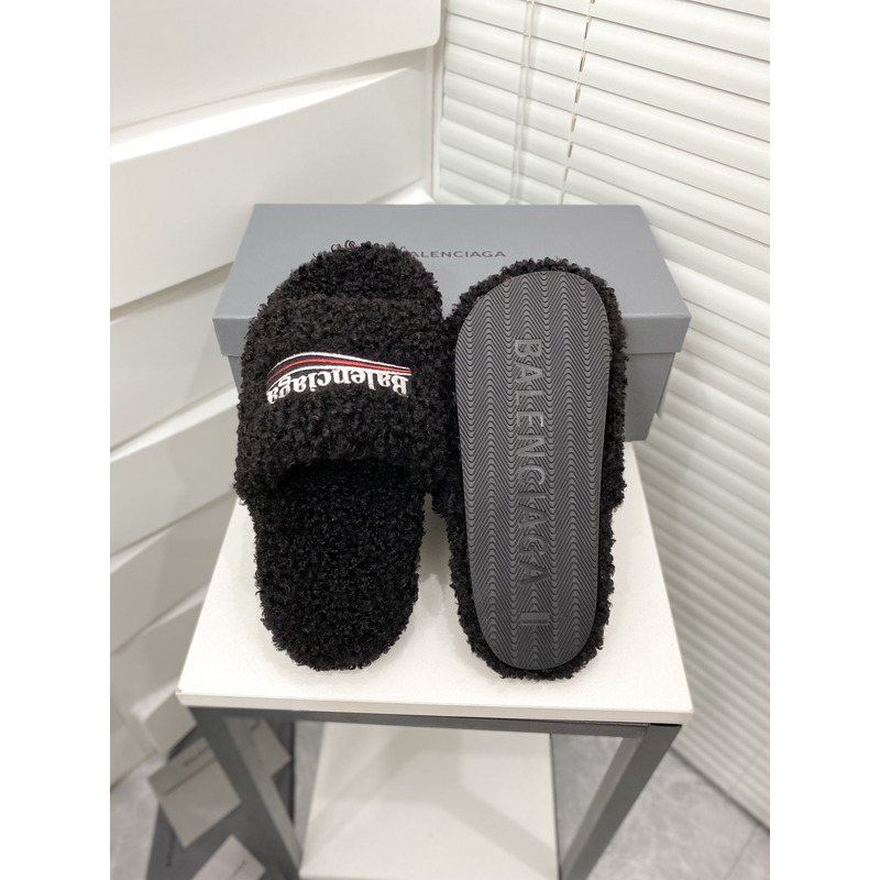 Ba*len*cia*ga logo-embroidered faux shearling slides black
