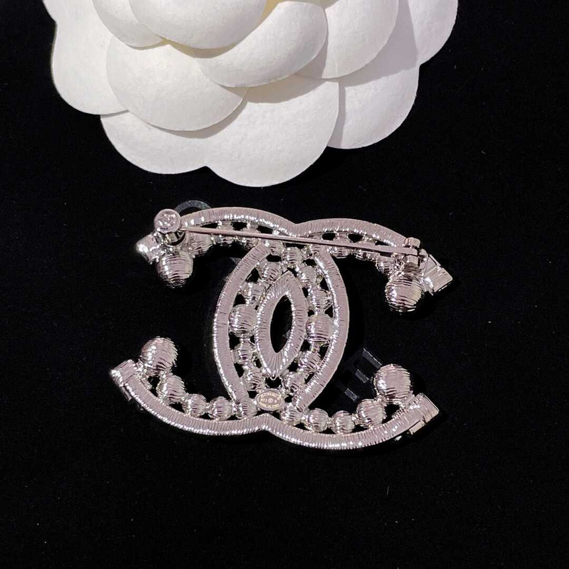 Ch*el cc crystal brooch