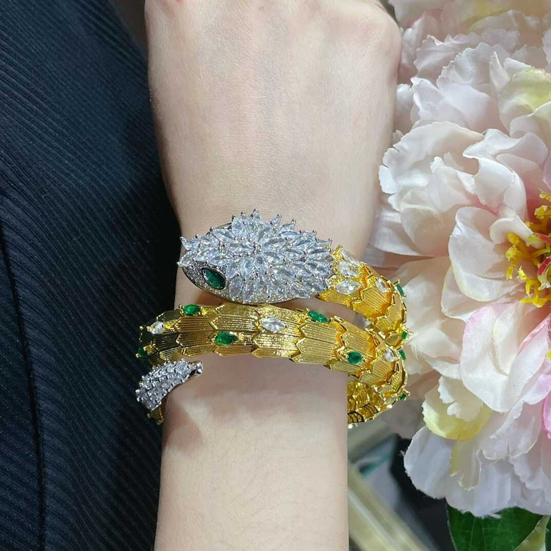 b*l*ai Di*m*nd serpenti snake bracelet