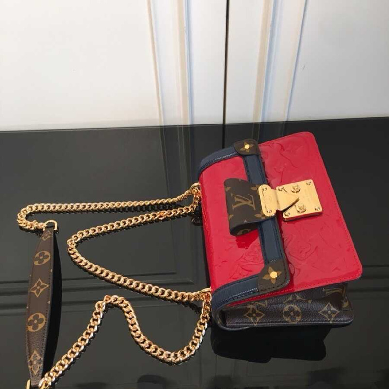 l**is V*t*n lv wynwood chain bag patent leather red