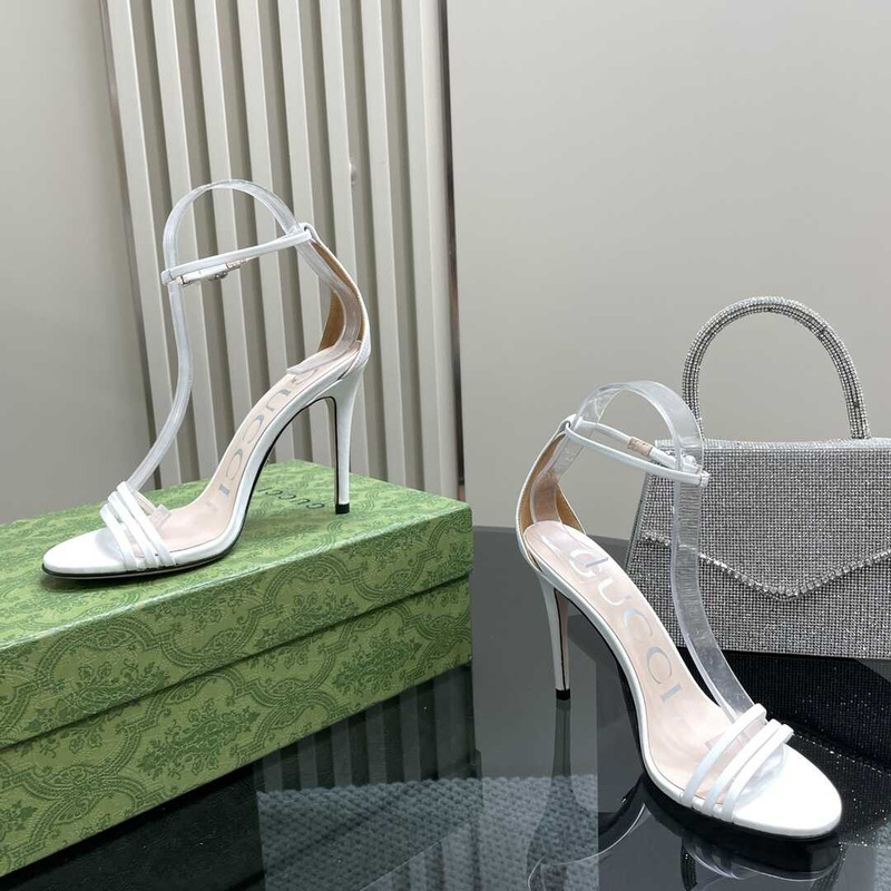 G*u*i stiletto heels white