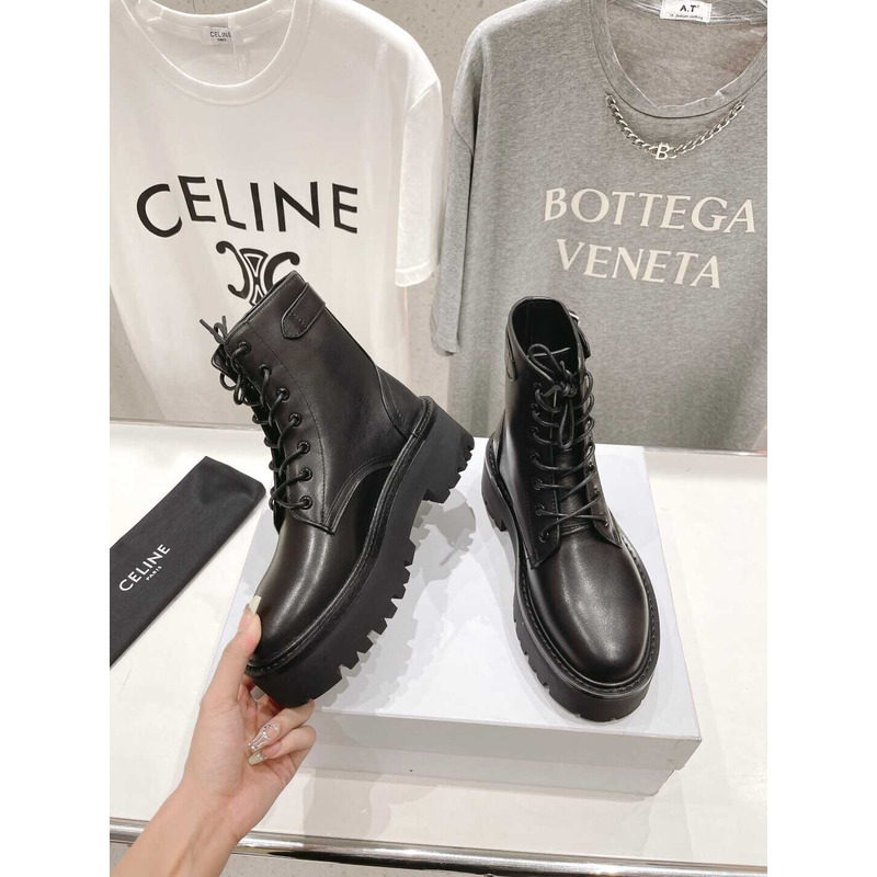 Ce**e platform plain toe round toe rubber sole lace-up glossy black