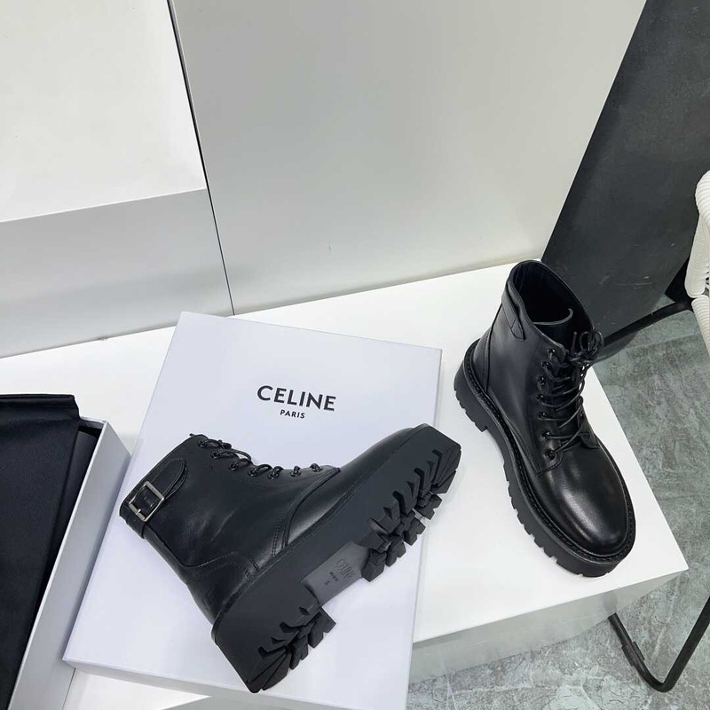 Ce**e black thick-soled lug lace-up ankle boots