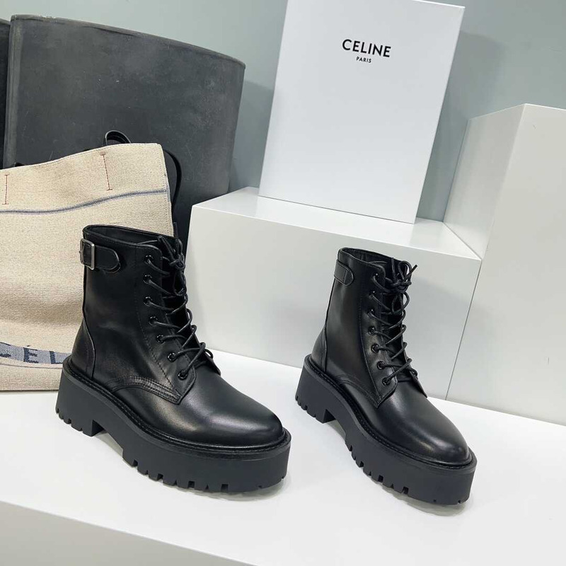 Ce**e black thick-soled lug lace-up ankle boots