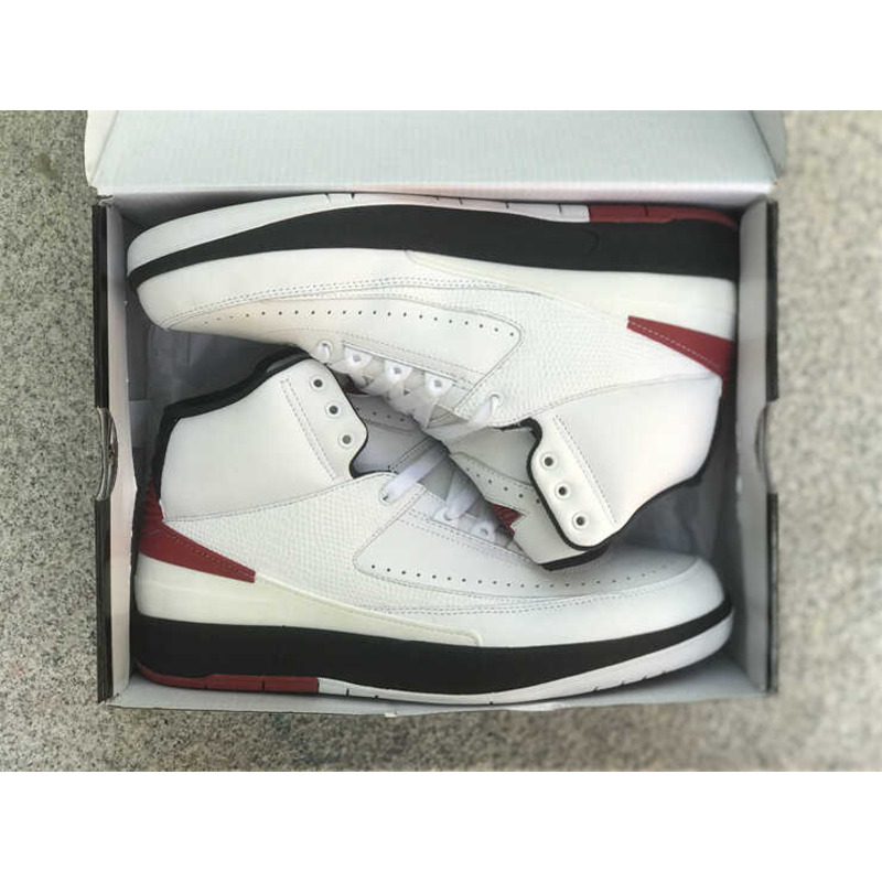 Air Jordan 2 OG “Chicago” Sneakers