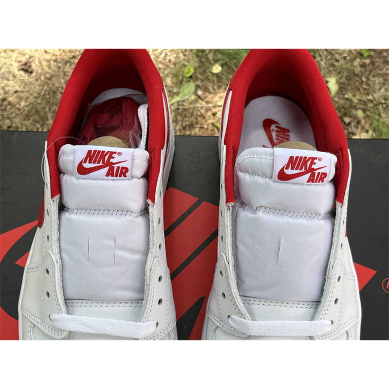 Air Jordan 1 Low OG “University Red”