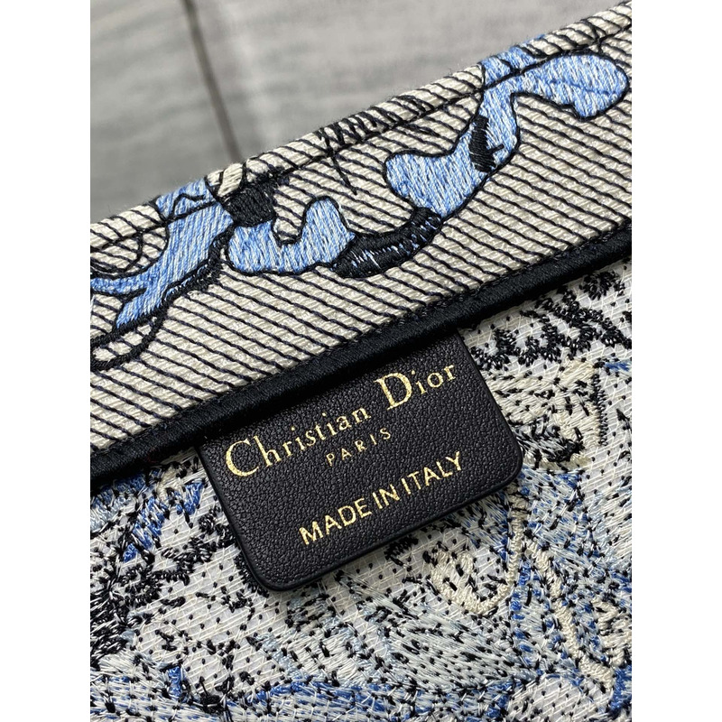 D*or medium D*or book tote blue/black