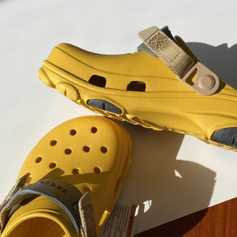 Cr*0*s classic all terrain sandals yellow