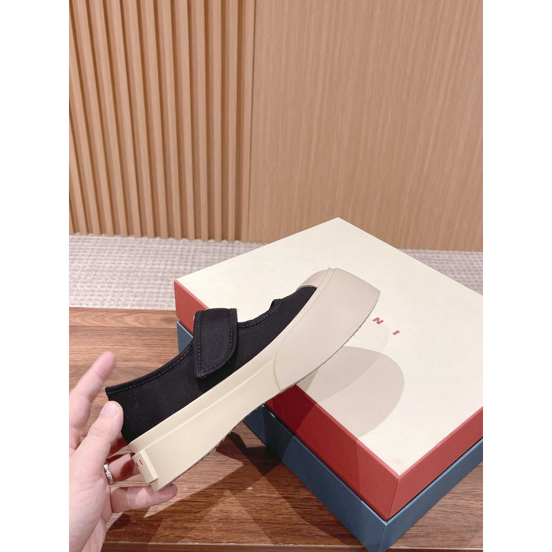 Pablo Touch Strap Low Top Sneakers Black