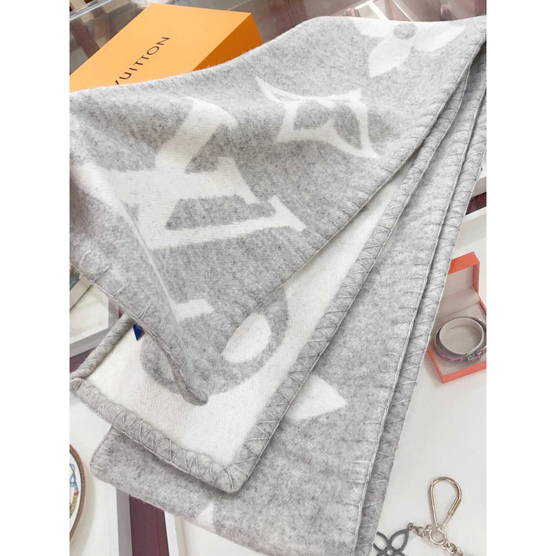 l**is V*t*n  cashmere wool double-sided wide scarf/shawl gray