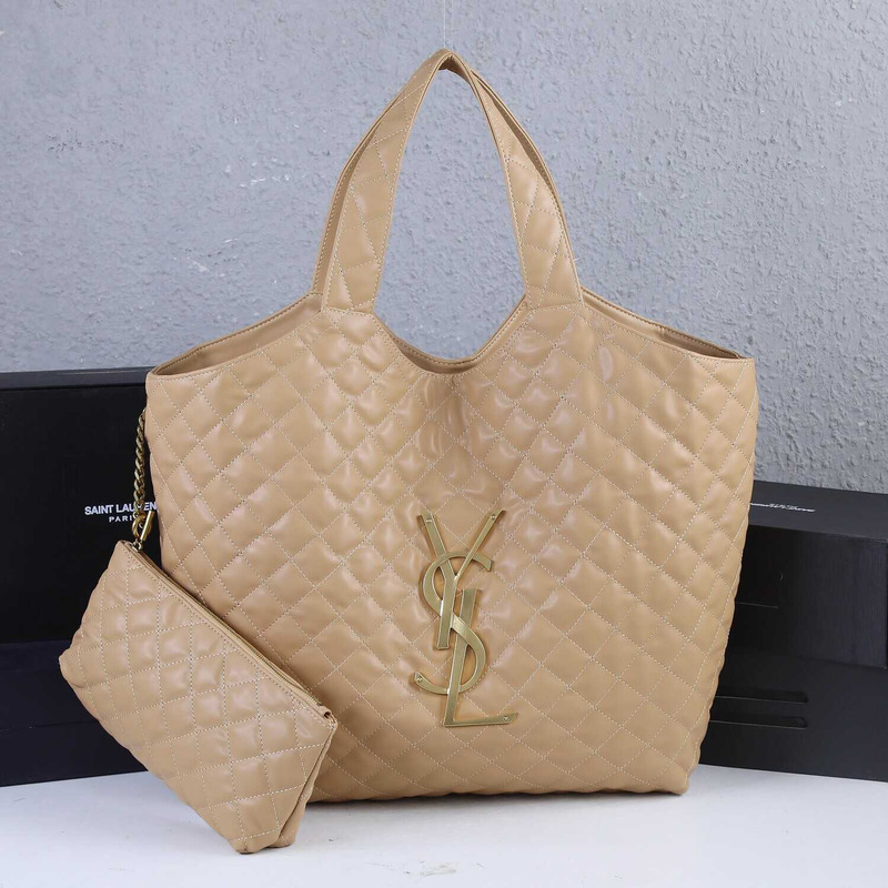D*or saint laurent  icare oversized shopping bag in quilted lambskin beige