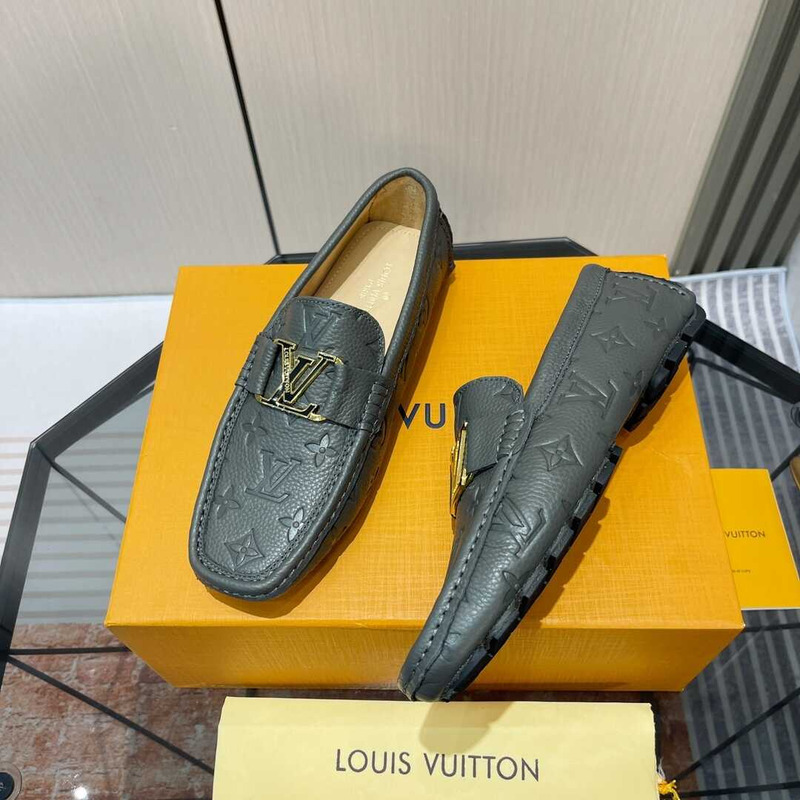 l**is V*t*n hockenheim moccasin loafer grey