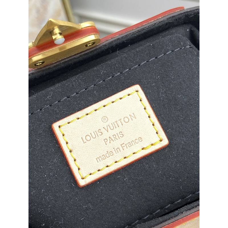 l**is V*t*n duffle bag monogram