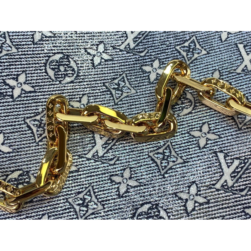 l**is V*t*n coussin pm navy blue