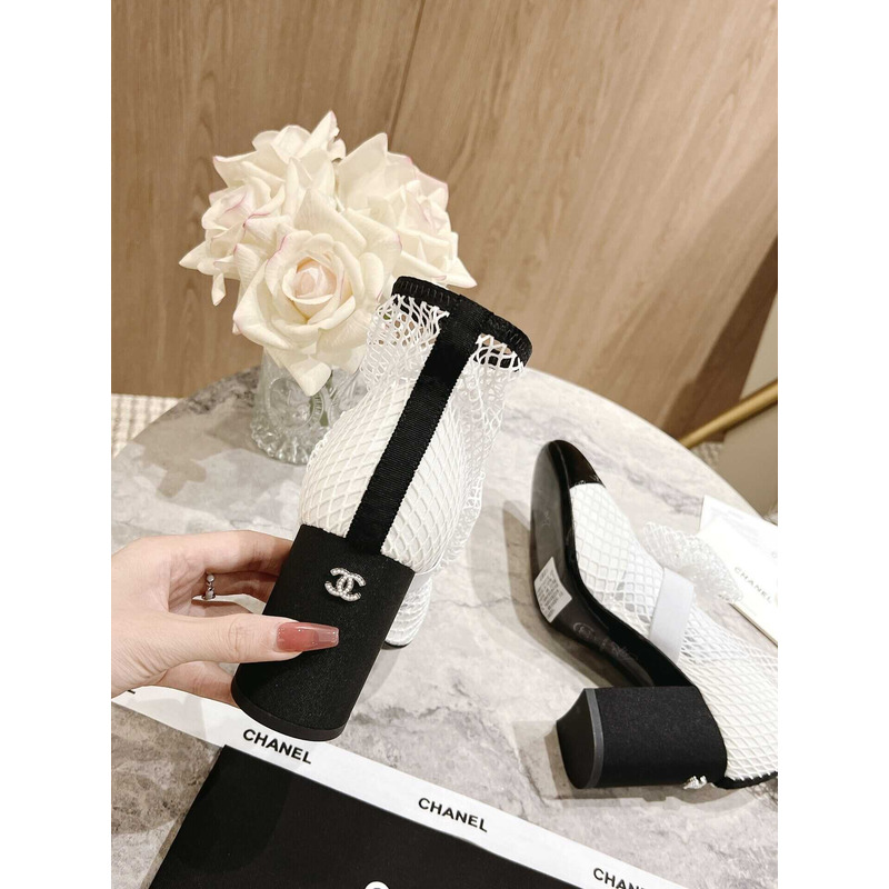 Ch*el mary janes resille,kid suede&patent calfskin white