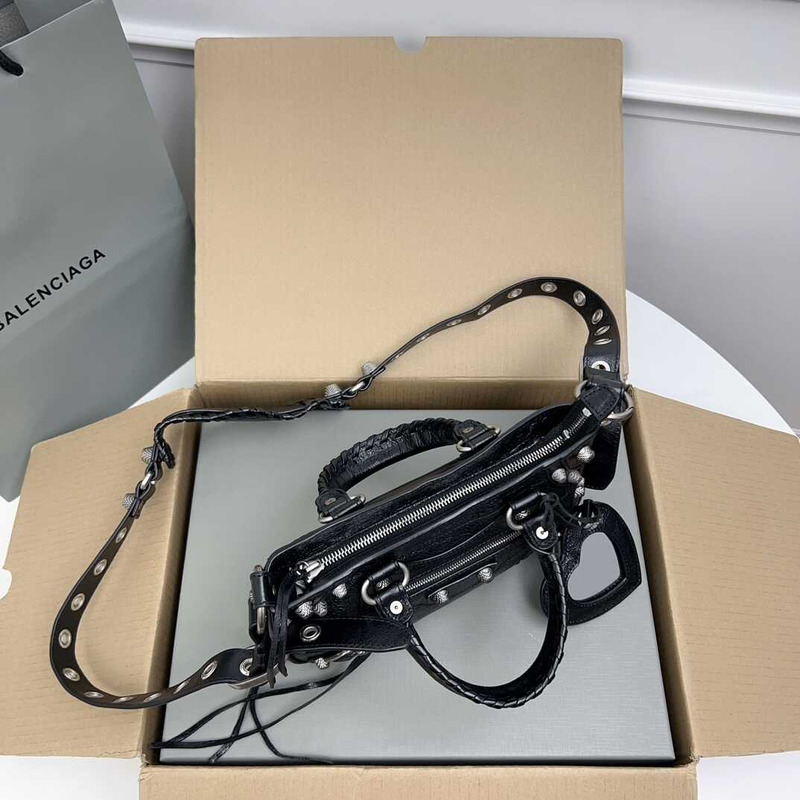 Ba*len*cia*ga neo cagole handbag xs black