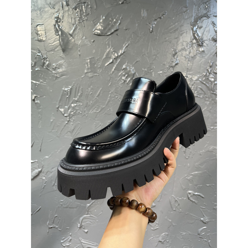 Ba*len*cia*ga tractor leather loafers black