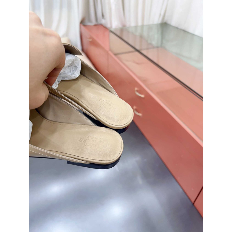 H**mes groupie mules beige
