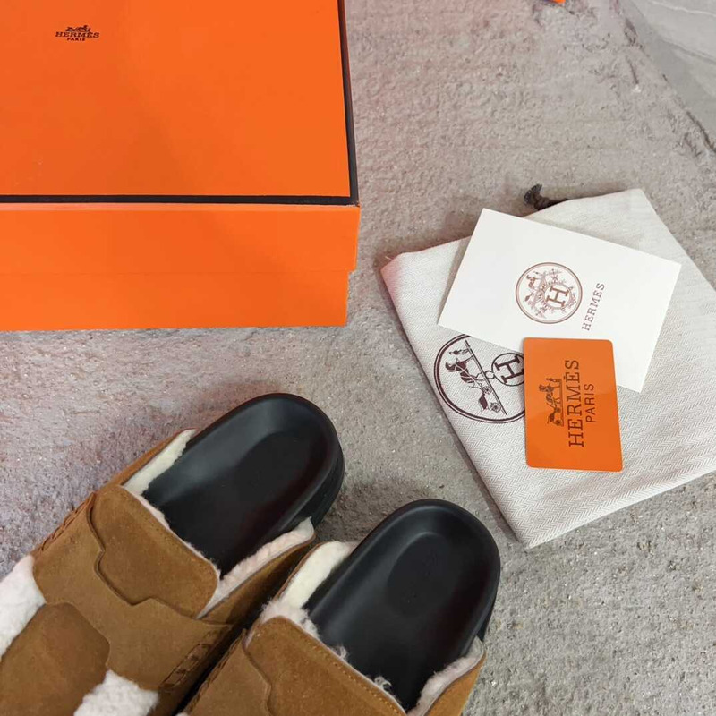 H**mes fur-trimmed loafers brown