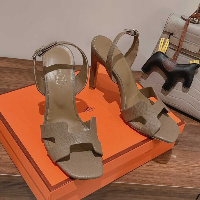 H**mes ella 105 calfskin heeled sandals taupe