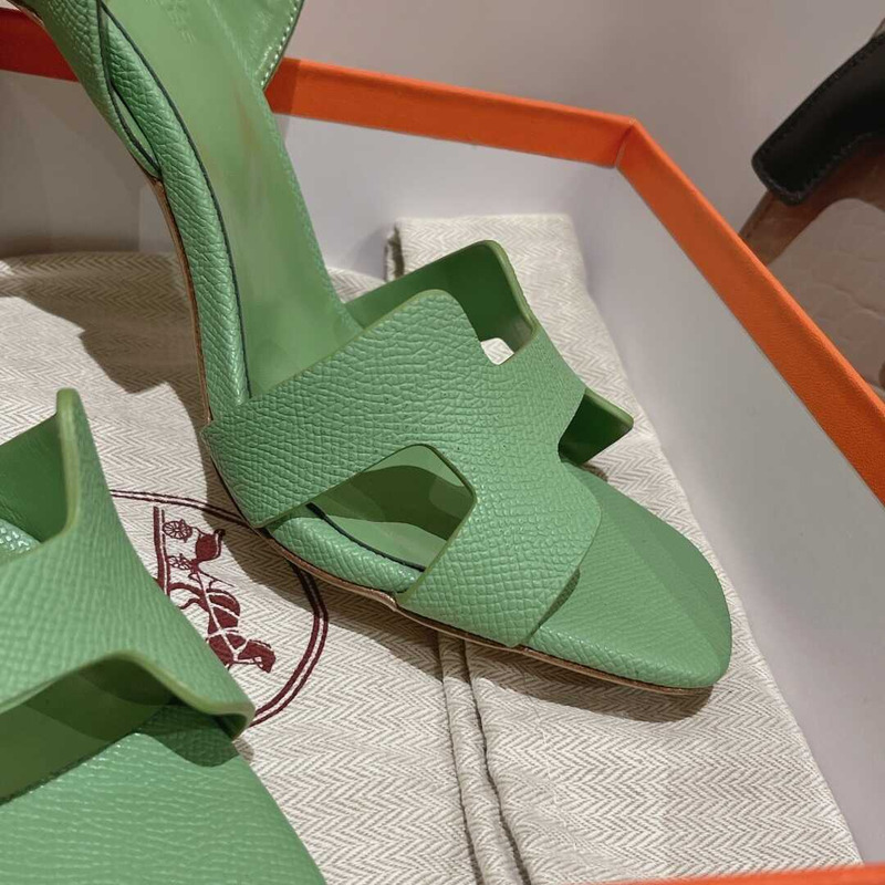 H**mes ella 105 calfskin heeled sandals green