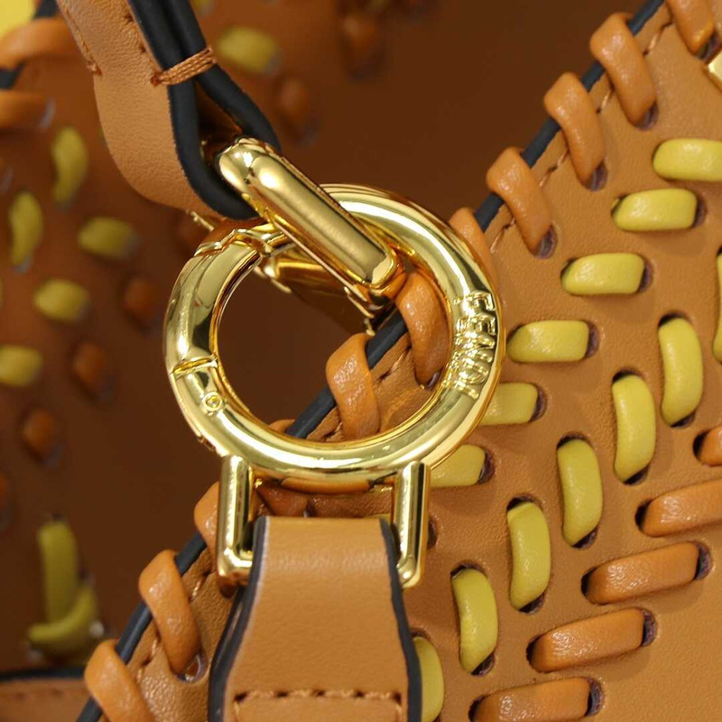 F**di peekaboo iseeu small bag leather brown