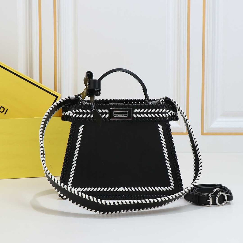 F**di peekaboo iseeu small bag leather black