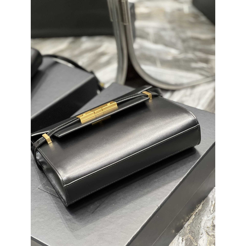 Saint Laurent Manhattan Shoulder Bag Black