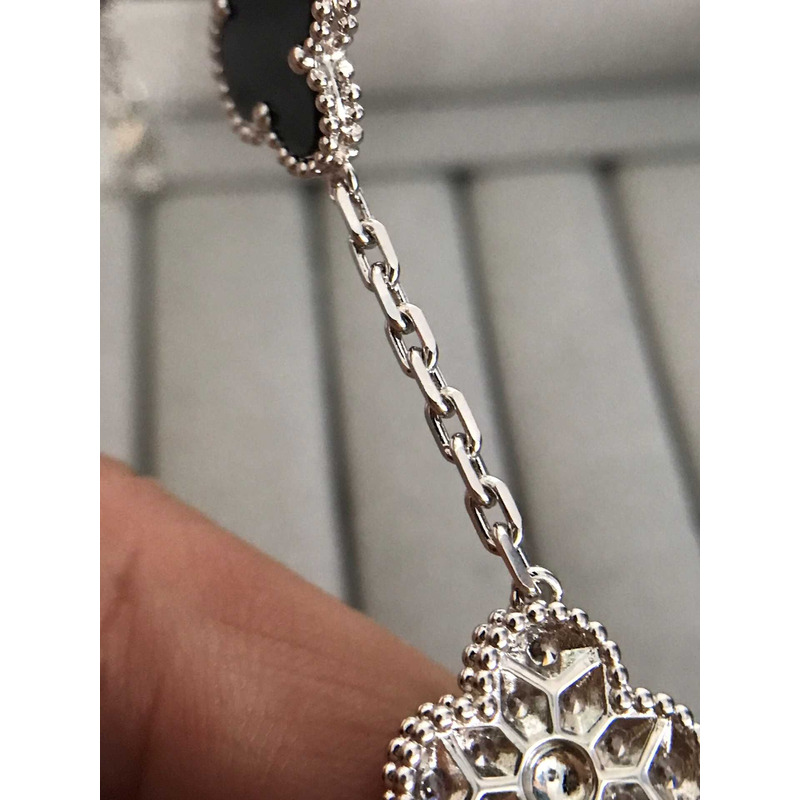 van cleef & arpels vintage alhambra Di*m*nd onyx bracelet