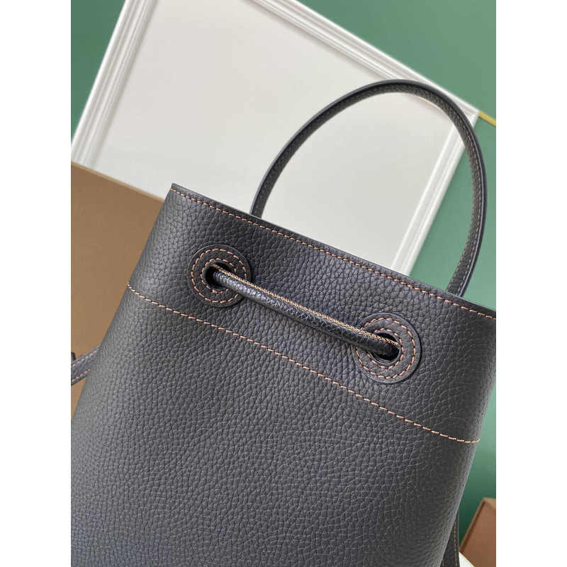 B**rry small tb bucket bag black
