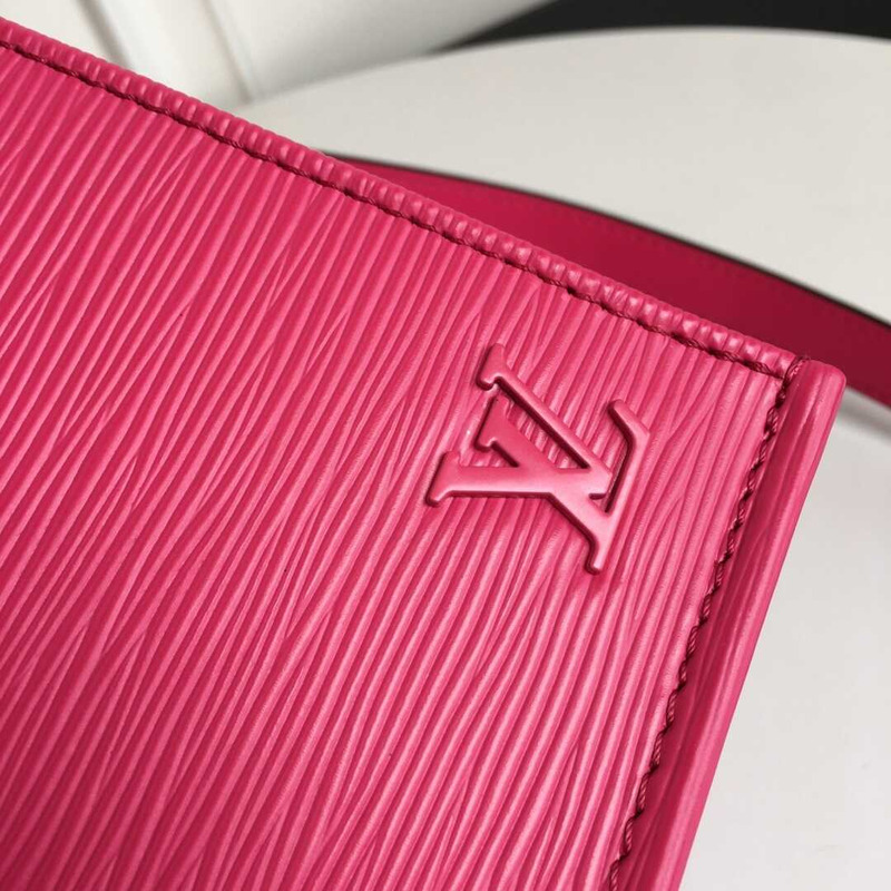 l**is V*t*n petit sac plat epi leather rose pink