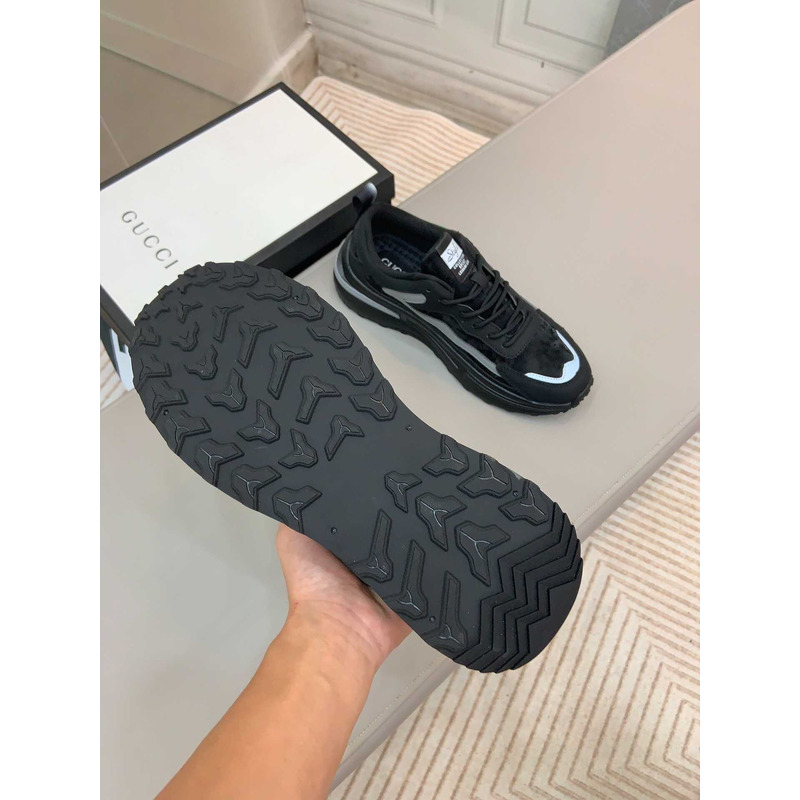 G*u*i sneaker black and gray