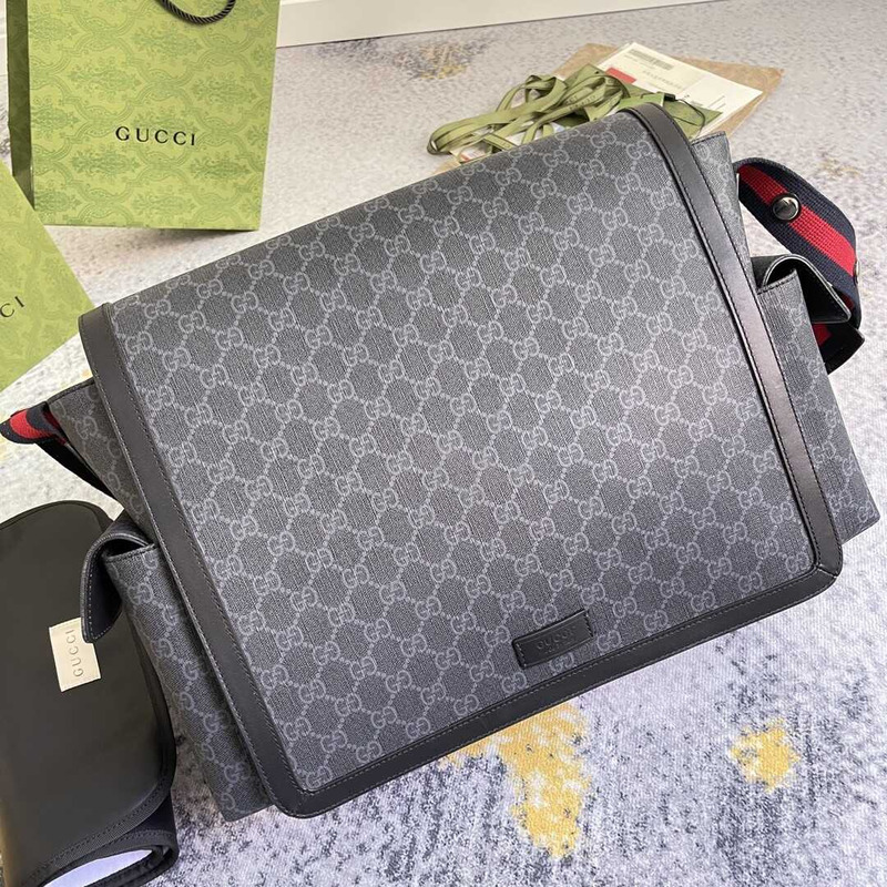 g*u*i gg S*p*e diaper bag