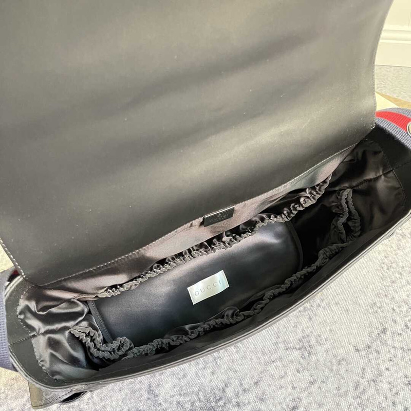 g*u*i gg S*p*e diaper bag