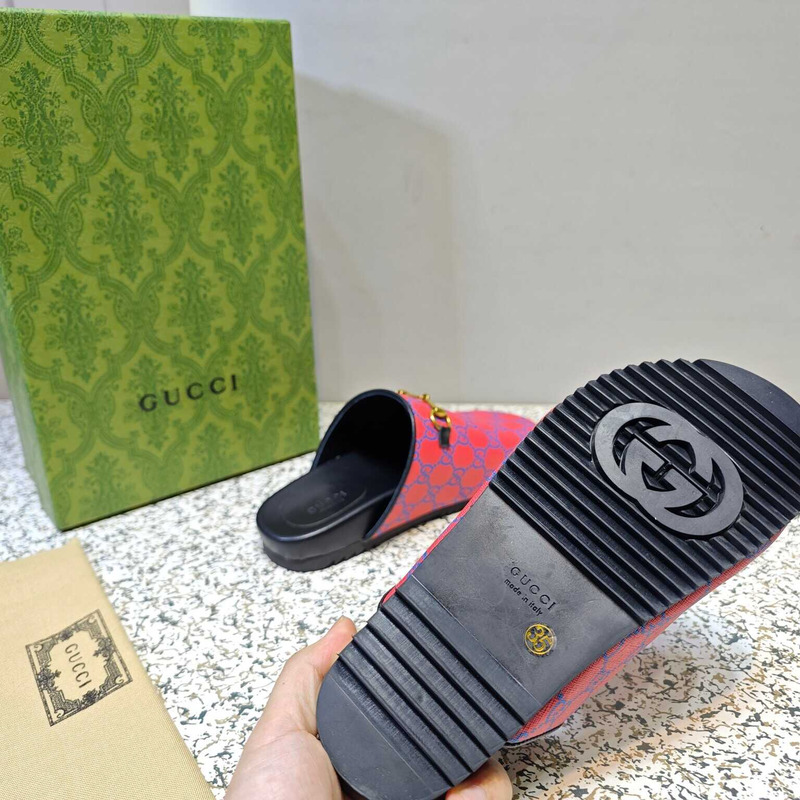 g*u*i gg S*p*e horesbit slippers red