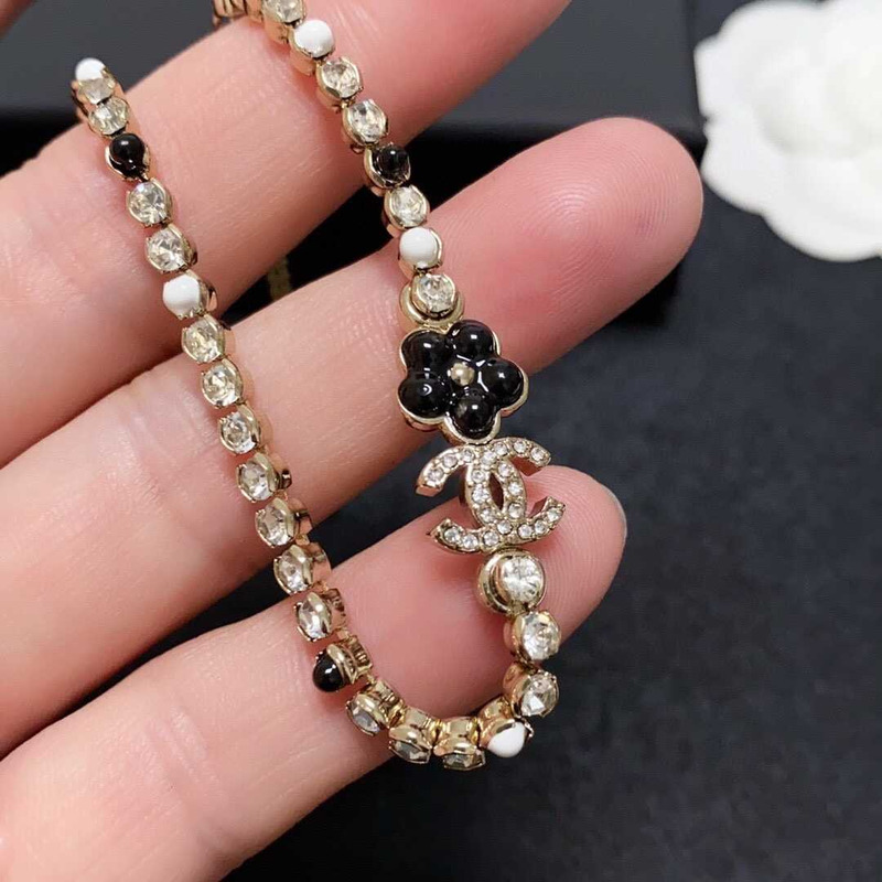 ch*el colored Di*m*nd necklace