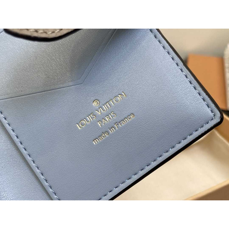 l**is V*t*n vertical compact wallet grey