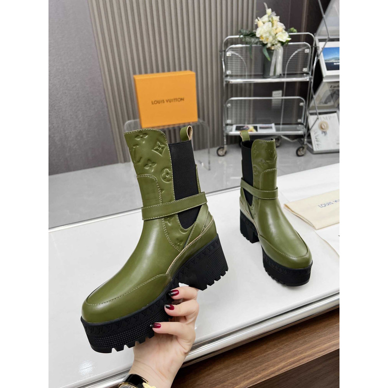 l**is V*t*n laureate platform desert boot kaki