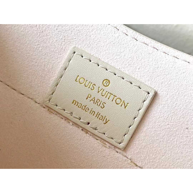 l**is V*t*n hide and seek handbag white