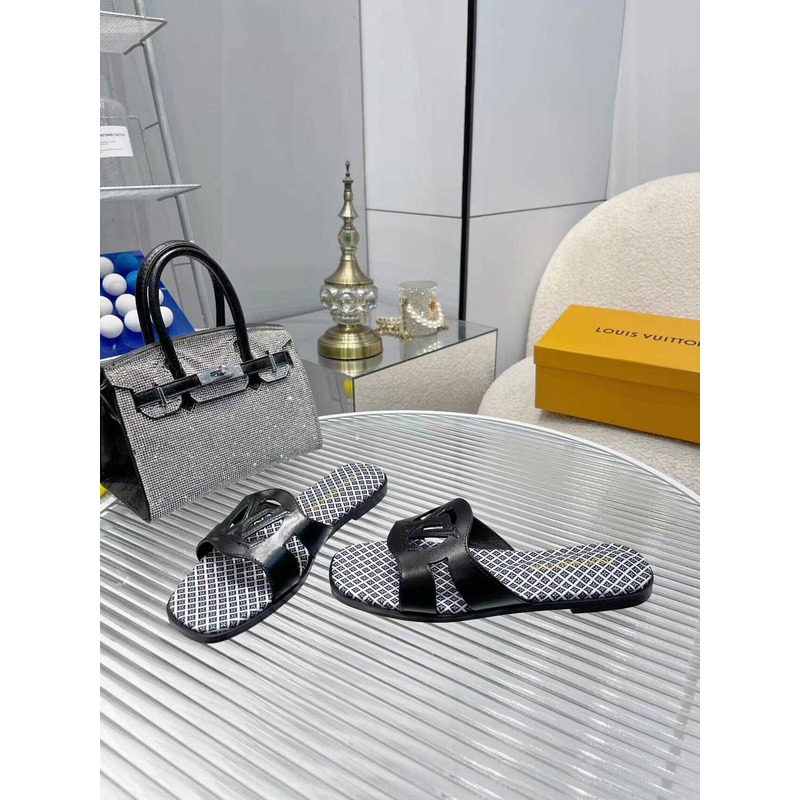l**is V*t*n flat mule slippers black
